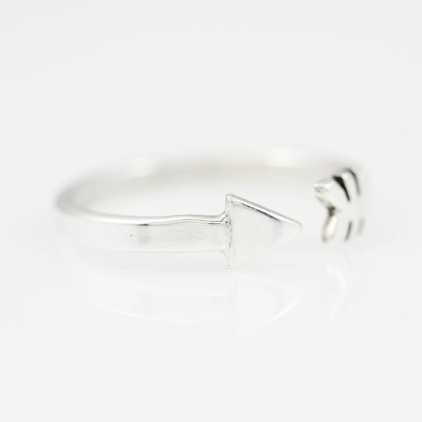 Arrow Ring