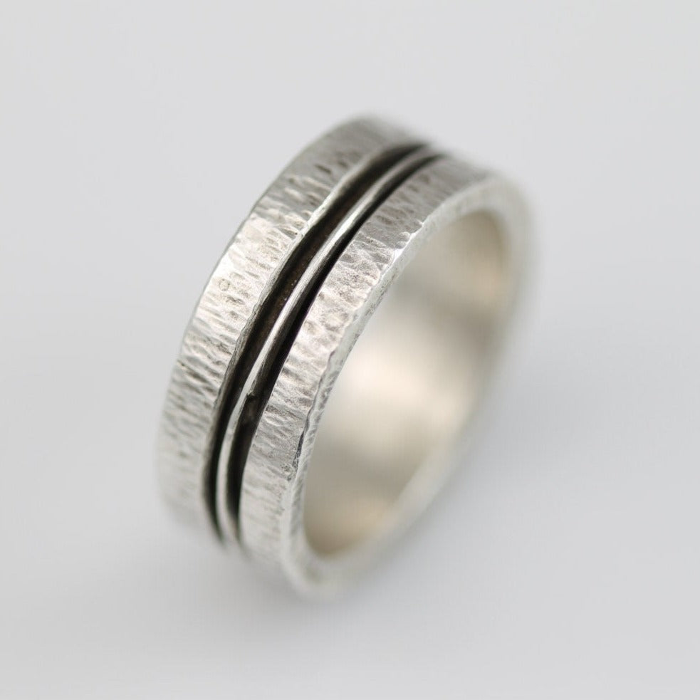 Banded Ring